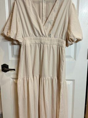 Women's Cream Puff-Sleeve Tiered Midi Dress